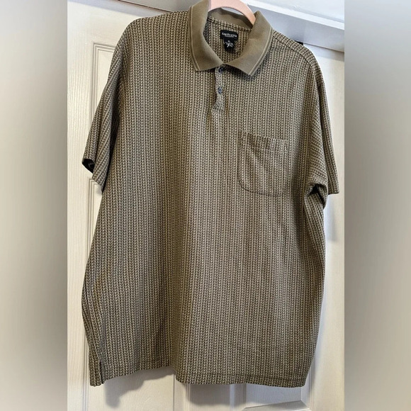 Mens Van Heusen Collared Shirt - Picture 1 of 4